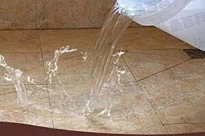 武鸣漏水维修 免砸砖防水材料该如何施工